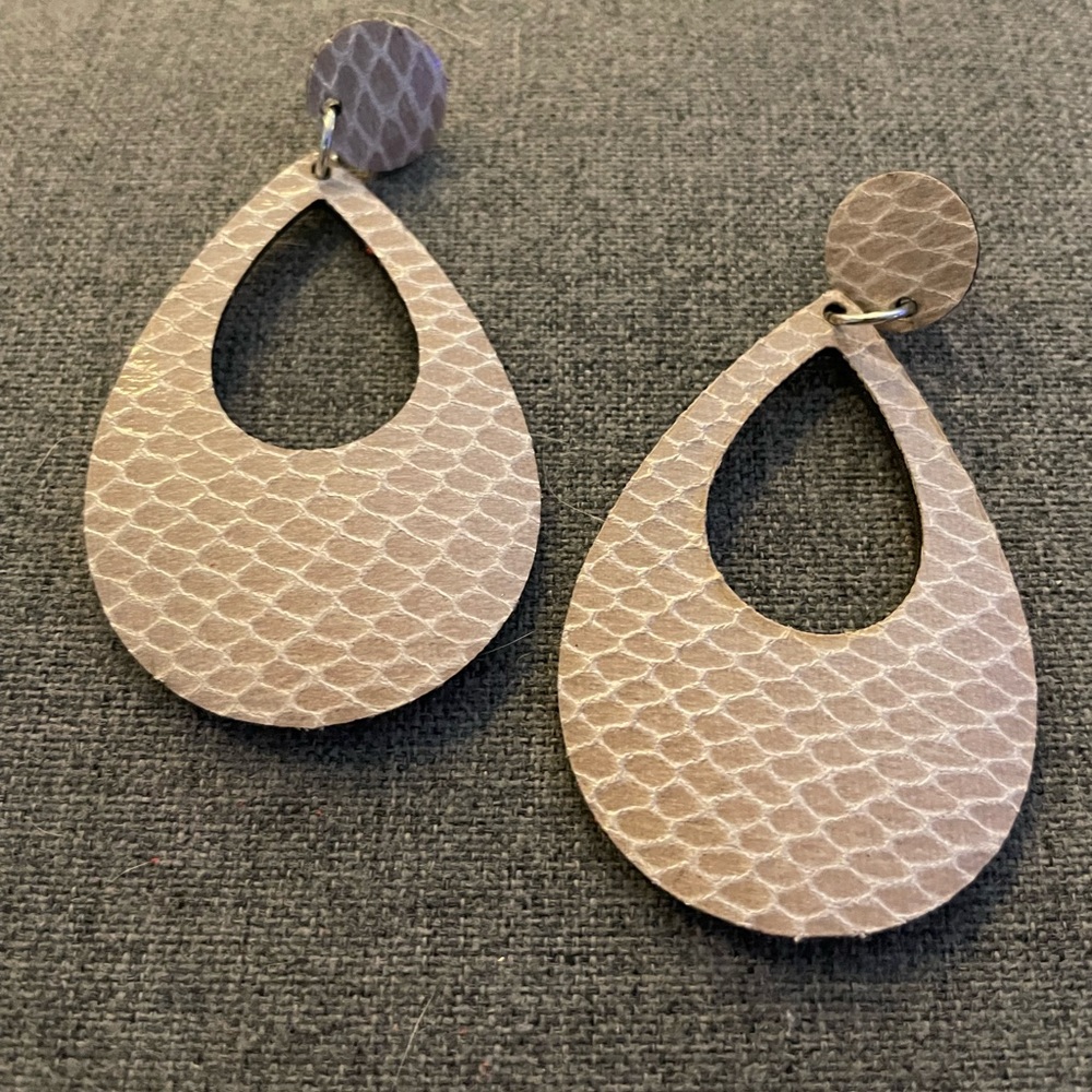Faux snake skin tan earrings